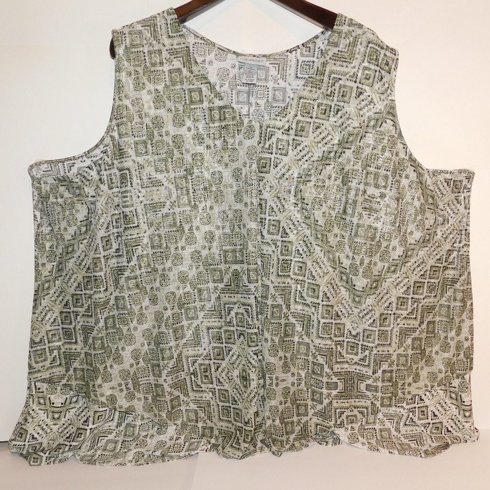 🌼 Catherines Tank Style Top With Sheer Layer Size 5X